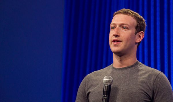 Mark Elliot Zuckerberg este un magnat american de afaceri, antreprenor pe internet și filantrop. El este cunoscut pentru că a co-fondat site-ul de social media Facebook și compania-mamă Meta Platforms, al cărei președinte, director executiv și acționar de control.