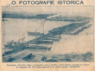 „O fotografie istorică” publicată în Realitatea Ilustrată în 1930, care arată podul plutitor construit peste Dunăre de către Armata Română în 1913 în timpul celui de-al Doilea Război Balcanic.