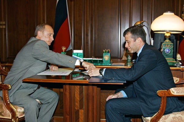 Vladimir Putin și Roman Abramovici