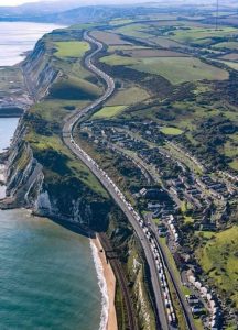 Portul Dover este un terminal de feribot, un terminal de croazieră, un terminal de mărfuri maritime și un port de agrement situat în Dover, Kent, în sud-estul Angliei. Este cel mai apropiat port englezesc de Franța, la doar 34 de kilometri.