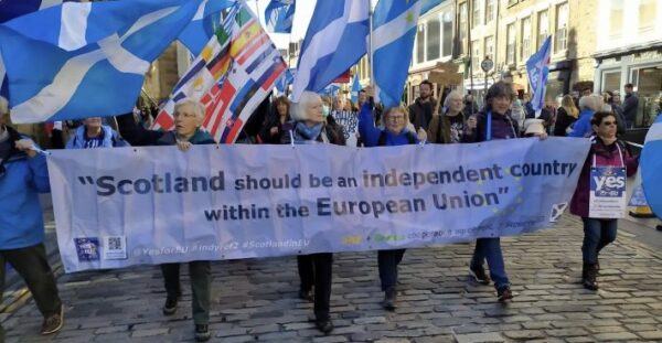Independența Scoției este ideea că Scoția ar trebui să devină o țară independentă, separată de Regatul Unit. Partidul Național Scoțian (SNP), care este cel mai mare partid politic din Scoția, susține independența Scoției. Din 2007, SNP deține majoritatea mandatelor în Parlamentul scoțian.