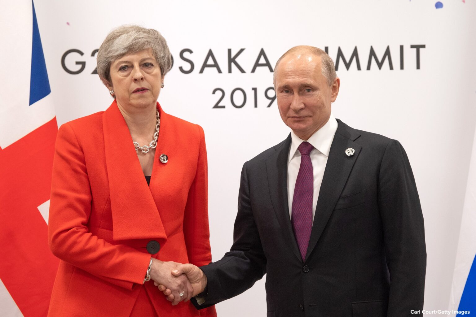 Potrivit unui purtător de cuvânt al Downing Street, May i-a spus lui Putin în cadrul întâlnirii că "nu poate exista o normalizare a relației noastre bilaterale până când Rusia nu va înceta activitatea iresponsabilă și destabilizatoare care amenință Marea Britanie și aliații săi - inclusiv intervențiile ostile în alte țări, dezinformarea și atacurile cibernetice - care subminează poziția Rusiei în lume". May a mai spus că utilizarea unui agent neurotoxic mortal pe străzile din Salisbury "a făcut parte dintr-un model mai larg de comportament inacceptabil și a fost un act cu adevărat josnic". May a declarat că Marea Britanie "are dovezi irefutabile că Rusia a fost în spatele atacului" și că un astfel de comportament "nu s-ar putea repeta niciodată".