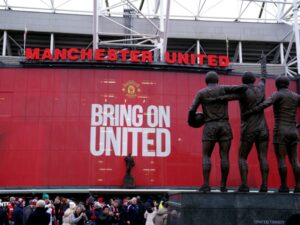 Manchester United Football Club, denumit în mod obișnuit Man United, sau pur și simplu United, este un club de fotbal profesionist cu sediul în Old Trafford, Greater Manchester, Anglia. Clubul concurează în Premier League, prima divizie din sistemul ligii engleze de fotbal.