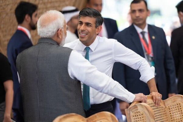 Premierul britanic Rishi Sunak și omologul său indian Narendra Modi au discutat despre "prietenia strânsă" dintre cele două țări.