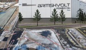 Britishvolt este un producător britanic de baterii cu sediul central în Blyth, Northumberland. A fost fondată în 2019 de Orral Nadjari și Lars Carlstrom. Misiunea companiei este de a accelera electrificarea societății prin furnizarea de baterii durabile, cu emisii reduse de carbon. Prima gigafabrică a Britishvolt este în prezent în construcție în Blyth. Fabrica ar trebui să fie finalizată în 2023 și ar trebui să aibă o capacitate de 30 de gigawați oră (GWh) pe an. Această cantitate este suficientă pentru a alimenta peste 500.000 de vehicule electrice. Britishvolt a anunțat, de asemenea, că intenționează să construiască o a doua gigafabrică în Marea Britanie. Locația celei de-a doua fabrici nu a fost încă anunțată, dar se așteaptă ca aceasta să aibă o capacitate de 50 GWh pe an. Bateriile Britishvolt sunt concepute pentru a fi utilizate într-o varietate de vehicule electrice, inclusiv autoturisme, autobuze și camioane. Compania are parteneriate cu o serie de producători de automobile, printre care Aston Martin, BMW și Jaguar Land Rover.