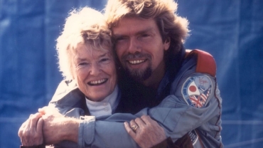 Eve Branson și fiul ei, Richard Branson : Foto : Virgin
