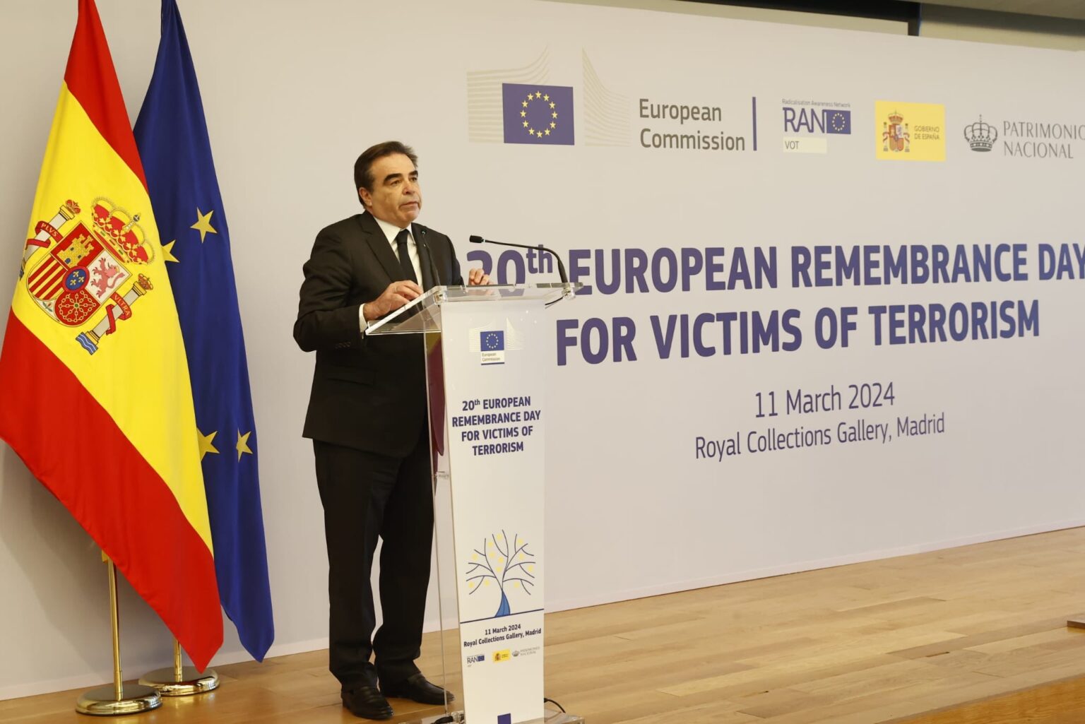 Margaritis Schinas este un politician și fost funcționar public grec. El a preluat funcția de vicepreședinte al Comisiei Von der Leyen în decembrie 2019, cu portofoliul de comisar european pentru promovarea stilului nostru de viață european.