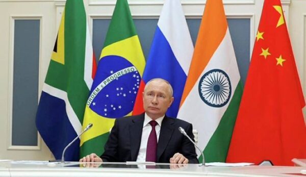 Președintele Rusiei, Vladimir Putin, a declarat că grupul BRICS, format din principalele economii emergente, atrage în continuare sprijin din partea unor "țări care împărtășesc principiile care stau la baza acestuia", în momentul în care țara sa a preluat președinția blocului pentru 2024.